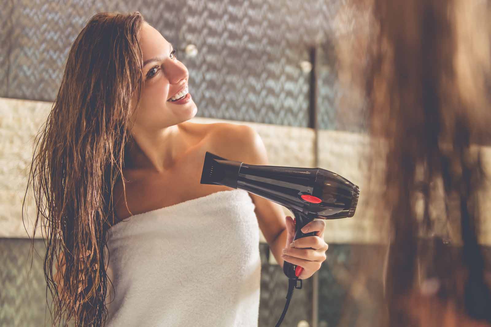 Los mejores secadores de pelo para peinarte en casa