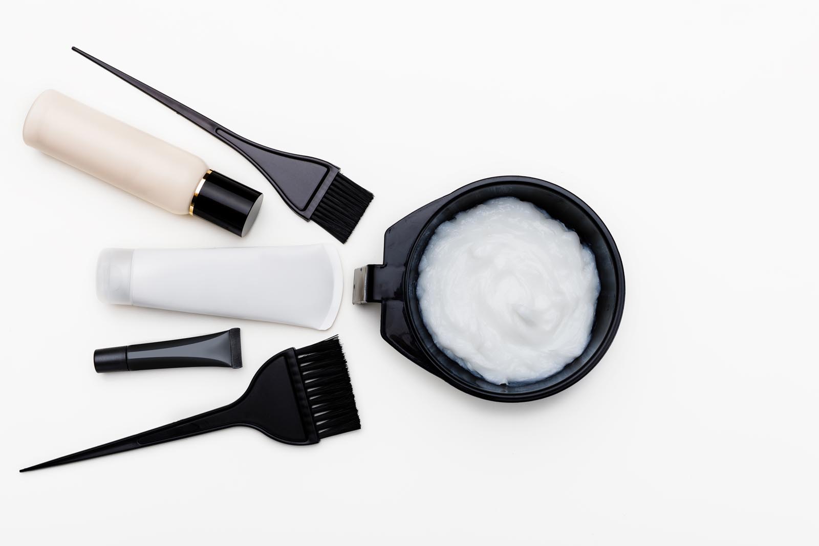 Herramientas y productos para decolorar el pelo